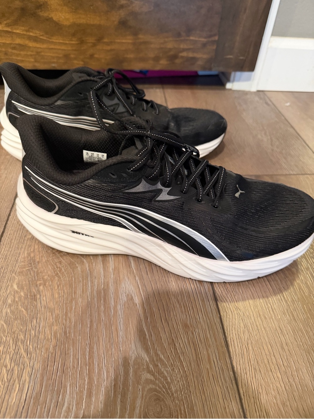 Puma Black and White Men's Athletic Running Shoes